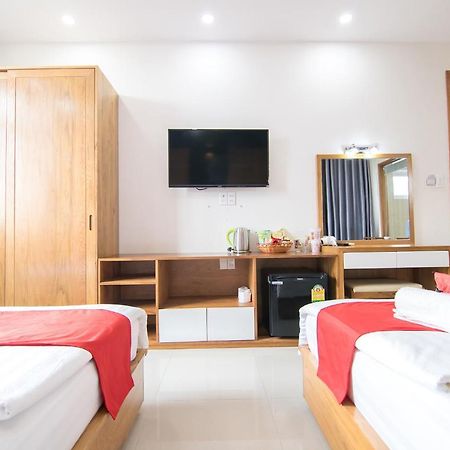 Reddoorz Plus Near Lotte Mart Cong Hoa Ho Chi Minh-stad Buitenkant foto