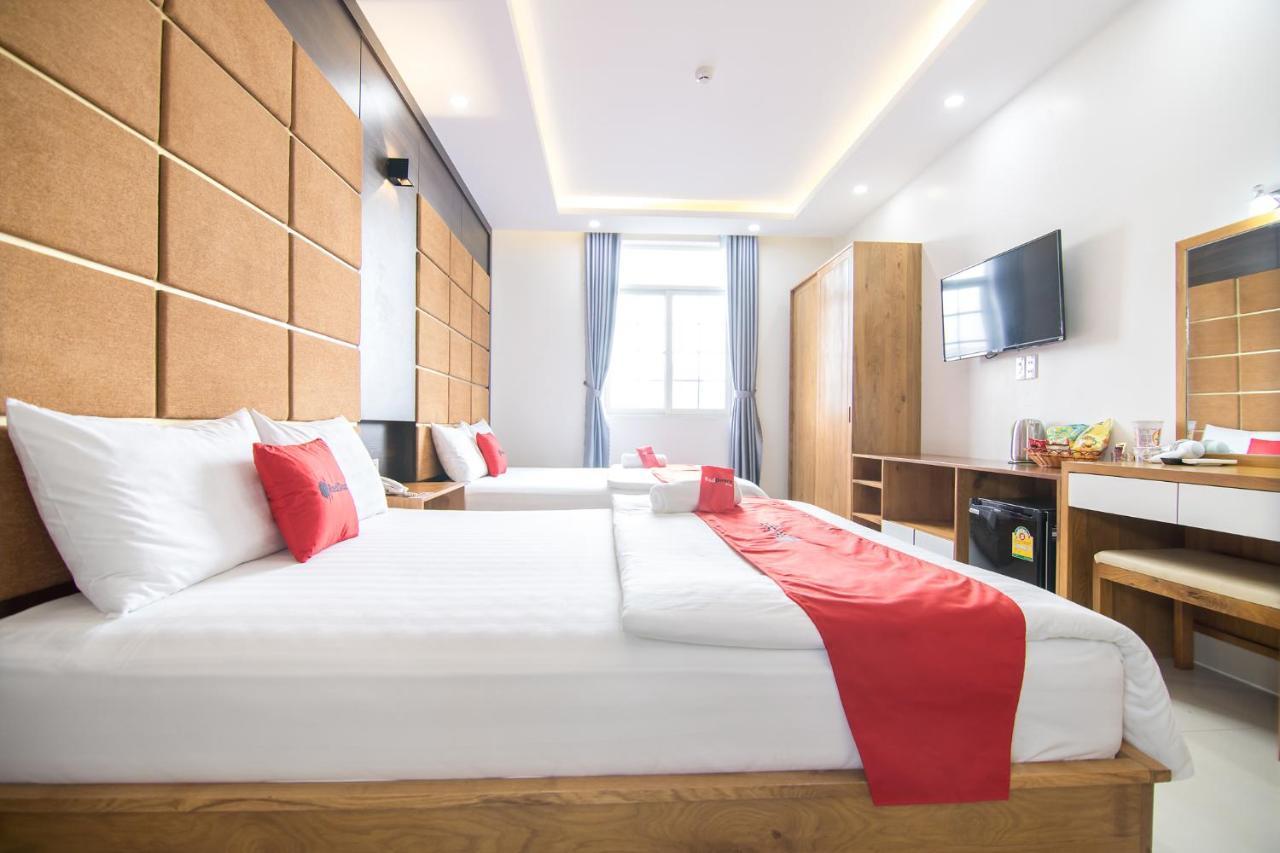 Reddoorz Plus Near Lotte Mart Cong Hoa Ho Chi Minh-stad Buitenkant foto