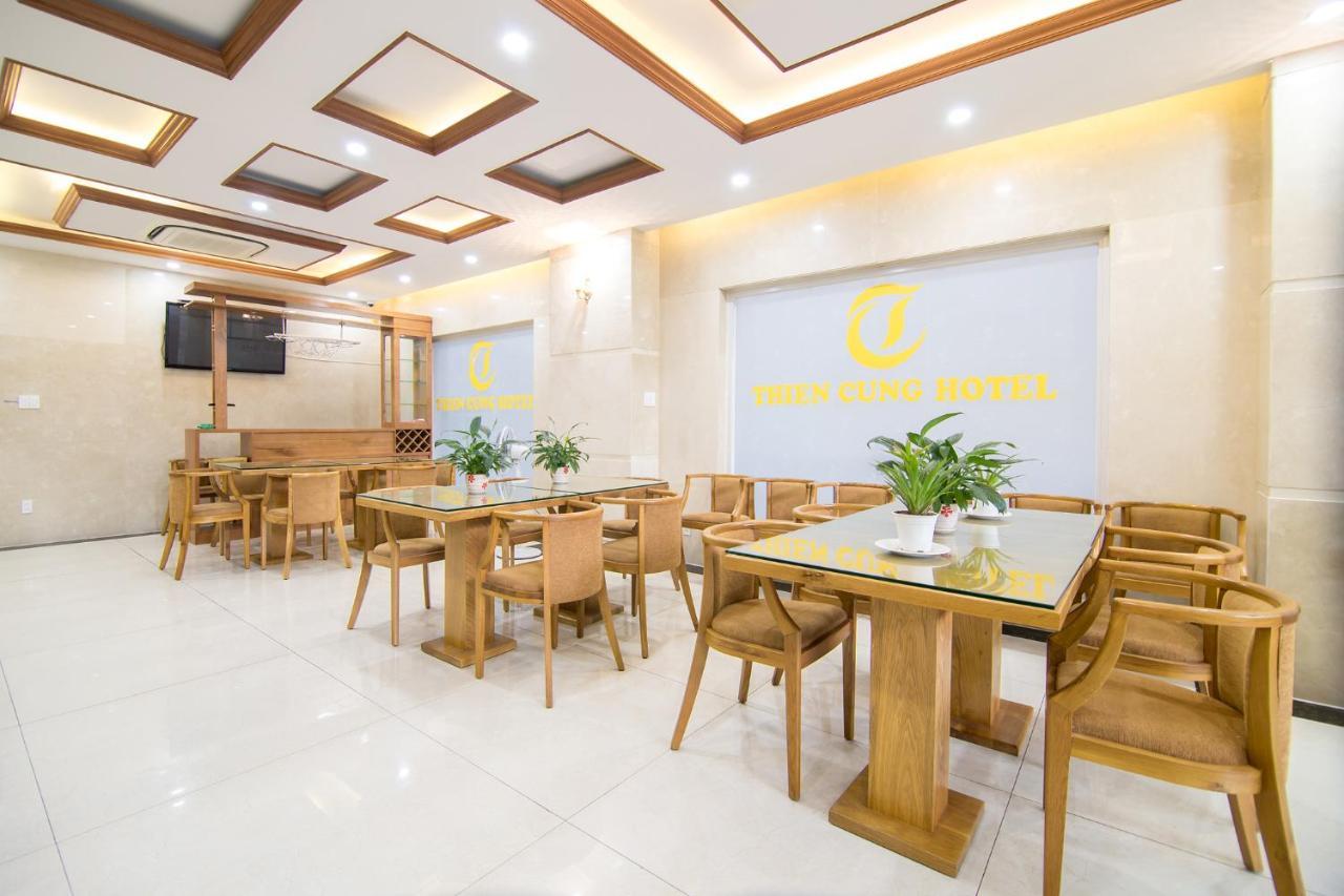 Reddoorz Plus Near Lotte Mart Cong Hoa Ho Chi Minh-stad Buitenkant foto